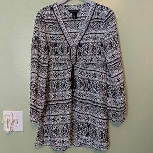 NWOT Whote House Black Market Tunic size 6
